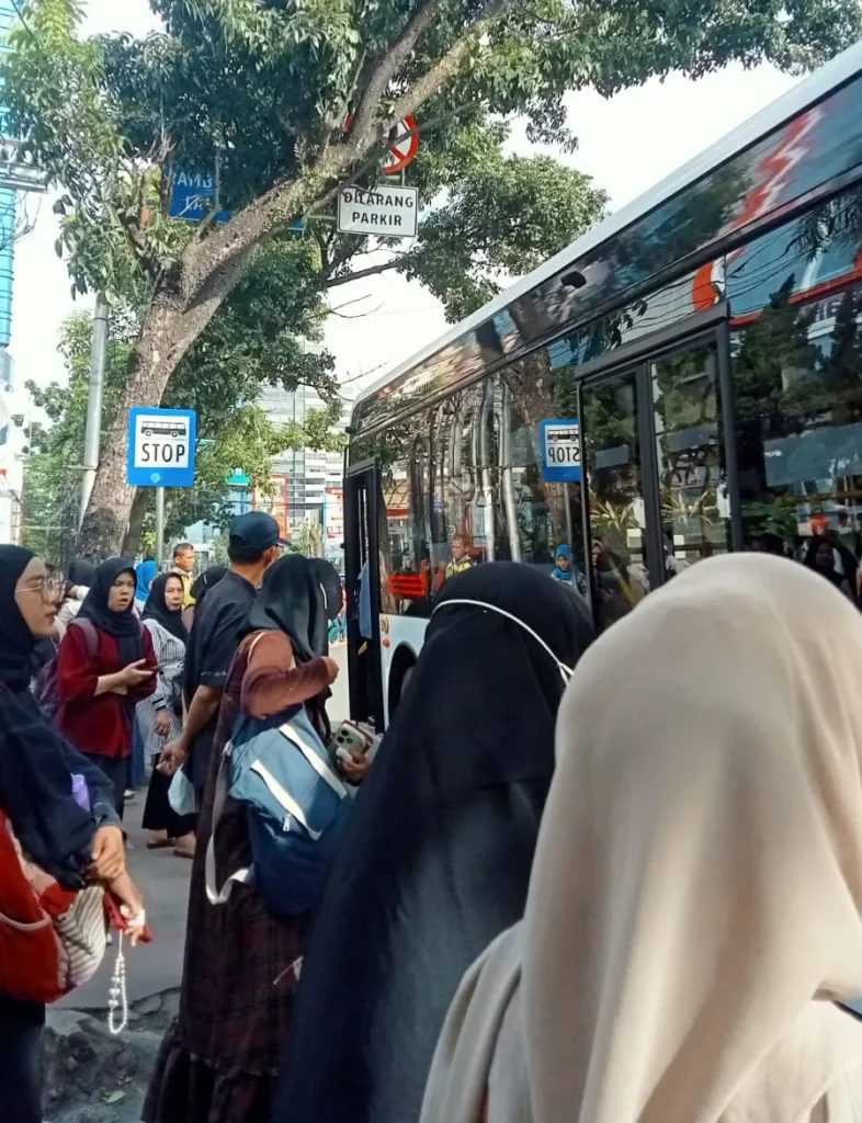 Cara Naik Bus Listrik Medan