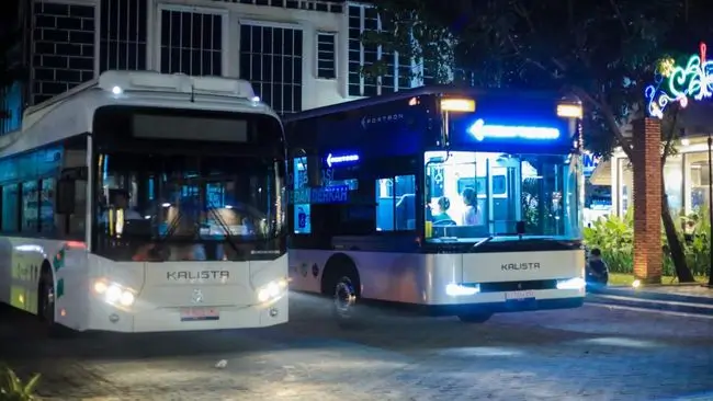 Kuliah Naik Bus Listrik Medan