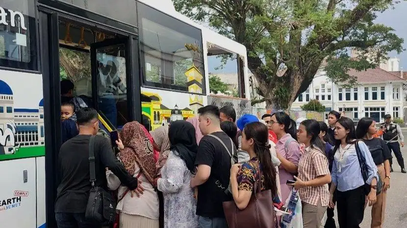 Mudik Gratis Naik Bus Listrik Medan Libur Nataru