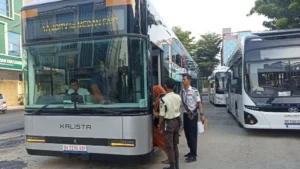 Ojol Kena Dampak Bus Listrik