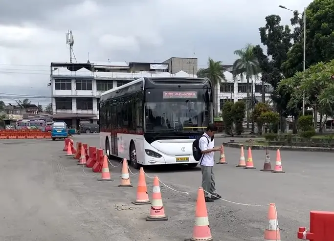 Nama Aplikasi Bus Listrik Medan