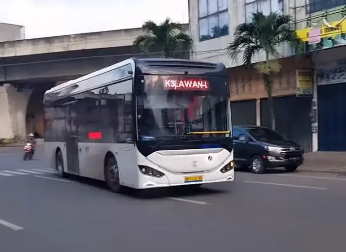 Bus Iistrik Medan Hemat energi