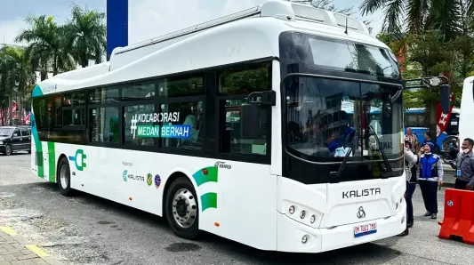 Kebersihan Bus Listrik Medan