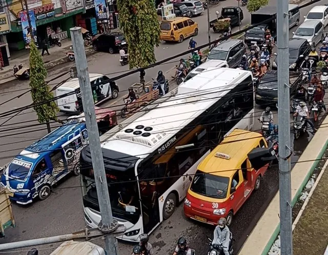 Jam Operasional Bus Listrik Medan